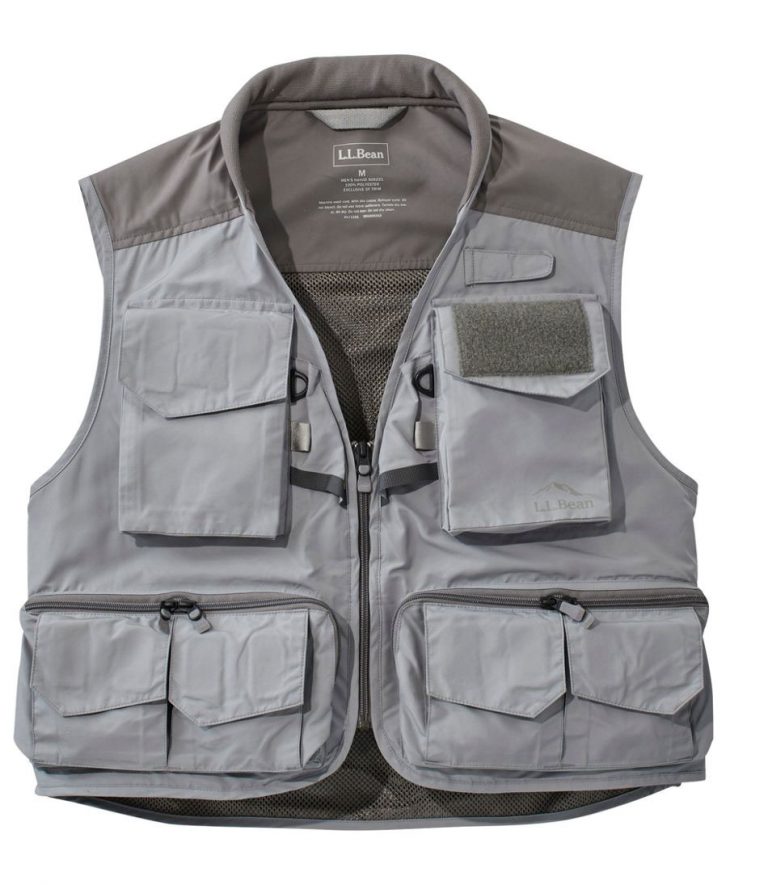 02. L.L. Beans Angler Fishing Vest 　$1,005/f　
品牌傳統 Fishing Vest ，以聚酯纖維製成，可抵抗雨濺及河水飛濺，功能口袋更可存放細小釣魚配件及不同裝備。